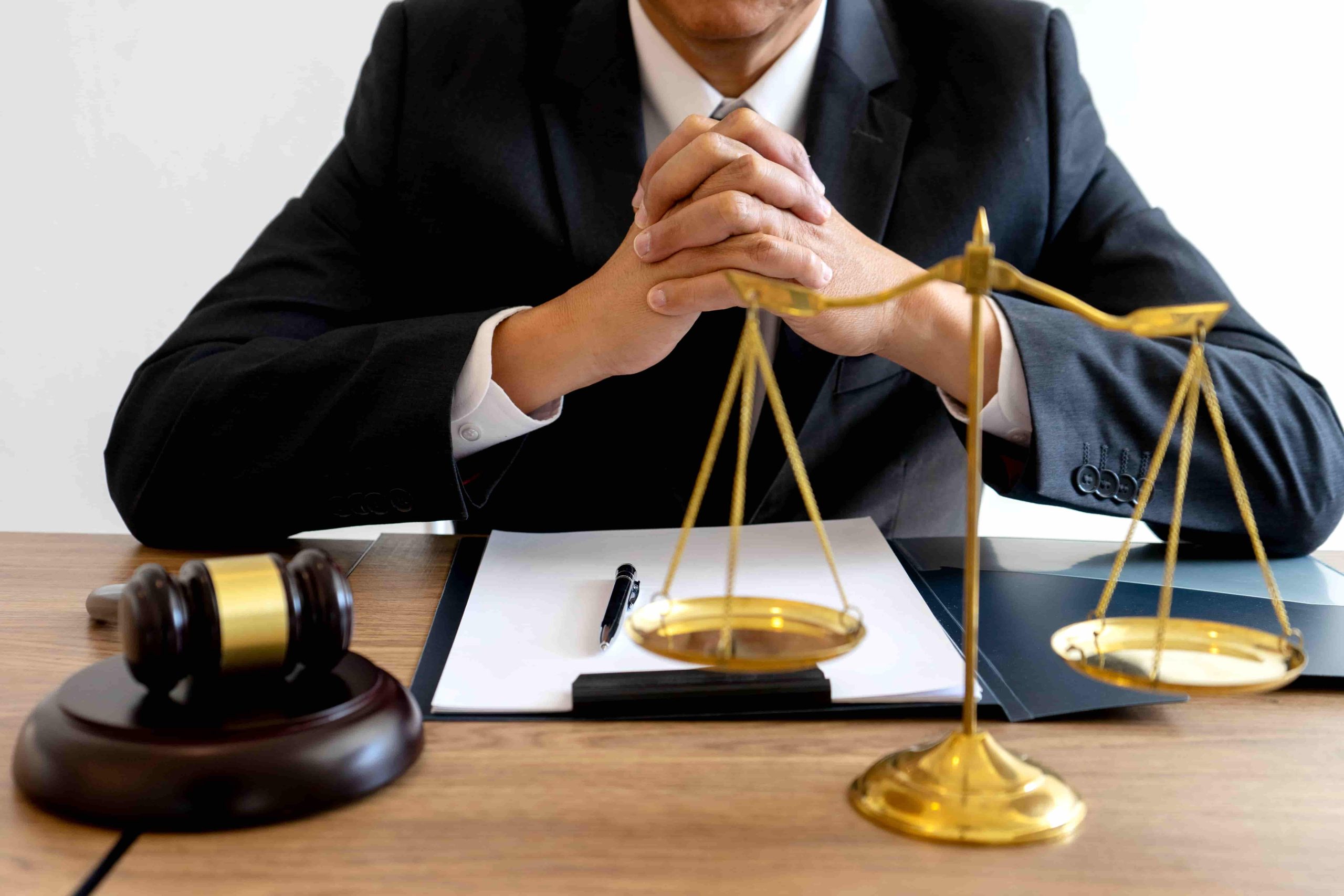 دفاع از حقوق کارگر در برابر نقض قرارداد تضمینی